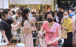 Bắt đầu đợt giảm giá lớn nhất năm, TP.HCM kỳ vọng thành trung tâm mua sắm của Đông Nam Á