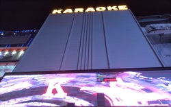 Ảnh: TP.HCM cho phép hoạt động, khách giảm đến 90% các chủ quán karaoke vẫn phấn khởi