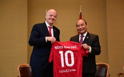 Chủ tịch FIFA gặp gỡ Chủ tịch nước Nguyễn Xuân Phúc: "Tôi muốn được thấy Việt Nam dự World Cup"