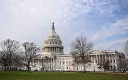 Hạ viện Mỹ thông qua gói đầu tư cho cơ sở hạ tầng trị giá 1.200 tỷ USD