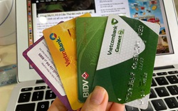 Sau ngày 31/12, vẫn sử dụng thẻ từ ATM để thực hiện các giao dịch 