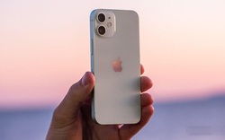 Đại lý đua nhau xả hàng, giá iPhone 12 Mini chạm đáy