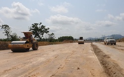 Năng lực tài chính "trượt dốc" của 2 nhà thầu cao tốc Cam Lộ - La Sơn 