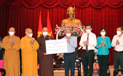 Đồng Nai tiếp nhận 10.000 túi thuốc điều trị F0 do Trung ương Giáo hội Phật giáo Việt Nam trao tặng