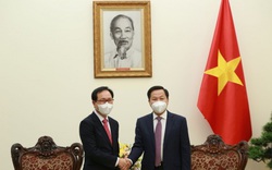 Phó Thủ tướng Lê Minh Khái đề nghị Samsung mở rộng đầu tư tại Việt Nam