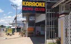 Bất chấp văn bản hỏa tốc của tỉnh, quán karaoke vẫn mở cửa đón khách