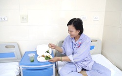 10.000 suất ăn được phục vụ mỗi ngày trong khu cách ly  Bệnh viện K