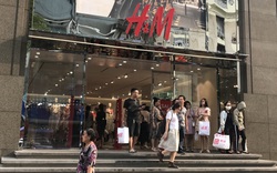 'Lép vế' trước Adidas, Zara, H&M, vướng Covid-19 thời trang Việt càng điêu đứng  