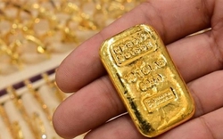 Giá vàng hôm nay 20/5: Các đồng tiền số rơi tự do còn giá vàng thì leo lên đỉnh 4 tháng