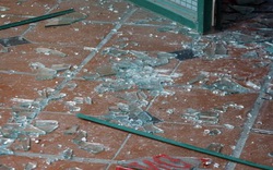 Bình Định: Bắt tạm giam đối tượng đập cửa kính trụ sở công an, phá pano tuyên truyền