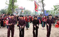 Người bảo tồn các giá trị văn hóa Cao Lan ở vùng đất du lịch xứ Lạng