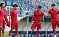 Đội hình xuất phát Việt Nam vs Malaysia: Trọng Hoàng, Văn Hậu đá chính