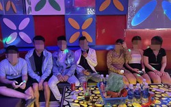 Quảng Nam: Chống lệnh, quán karaoke mở cửa, để khách chơi ma túy
