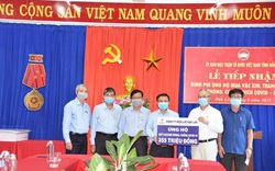 PC Đắk Lắk: Ủng hộ 355 triệu đồng cho Quỹ vắc xin phòng chống Covid-19