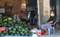 Tiểu thương Đà Nẵng: "Không thể lẩn tránh Covid-19 mãi được"