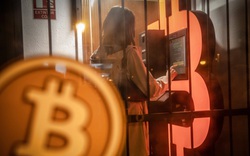 Giá bitcoin sụt dưới mốc tâm lý 30.000 USD: có hay không nguy cơ "mùa đông tiền điện tử"?