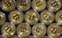 Hàng loạt quốc gia sử dụng các biện pháp thắt chặt tiền ảo, bitcoin có thể bứt phá?