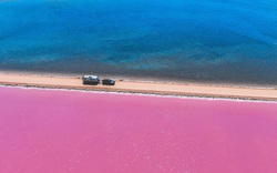 Kỳ lạ hồ nước 2 màu hồng, xanh ở "xứ sở chuột túi"