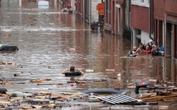 Hình ảnh tan hoang sau thảm họa mưa lũ lịch sử "trăm năm có một" khiến hơn 120 người chết tại Tây Âu