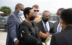 Phu nhân cố tổng thống Haiti trở về nước dự đám tang chồng