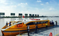 Tháo ghế các tàu cao tốc du lịch vận chuyển hàng hoá tới TP.HCM