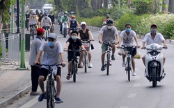 Hà Nội: Bất chấp lệnh "ở nhà", người dân xuống đường, ra vườn hoa tập thể dục