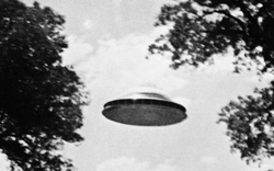 Lầu Năm Góc đang nắm giữ cảnh quay dài 23 phút về UFO?