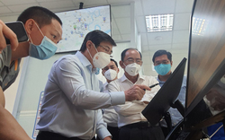 Chủ tịch Nguyễn Thành Phong thăm Trung tâm cấp cứu 115: Không để chậm trễ trong vận chuyển bệnh nhân F0