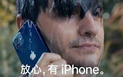 Đoạn quảng cáo về khả năng chống nước của iPhone 12 khiến người dùng phẫn nộ