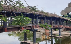Ninh Bình: Cầu ngói Phát Diệm trăm năm soi nước sông Ân, trăm năm in hình bóng tiền nhân đi mở đất