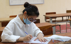 Bắc Giang thông báo khẩn, dừng một điểm thi tốt nghiệp THPT vì ca dương tính SARS-CoV-2