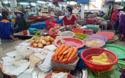 Đà Nẵng: Chợ đầu mối lớn nhất thành phố tạm ngưng hoạt động, giá rau, thịt tăng vọt
