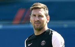 Messi phản ứng thế nào khi Mbappe và Icardi ghi bàn cho PSG?