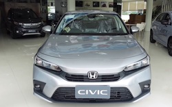 Cận cảnh Honda Civic 2022 bản tiêu chuẩn giá hơn 600 triệu đồng tại đại lý
