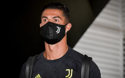 Ronaldo ngồi dự bị tại Serie A vì đòi rời Juve?