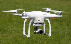 Thí điểm sử dụng flycam giám sát người dân thực hiện giãn cách xã hội ở huyện Mê Linh