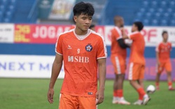 Hà Đức Chinh gia nhập Sài Gòn FC, nhận "lót tay" 4,2 tỷ đồng, lương 40 triệu đồng/tháng