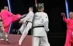 Clip: Võ sư Thiếu Lâm tỉ thí cao thủ Taekwondo và cái kết