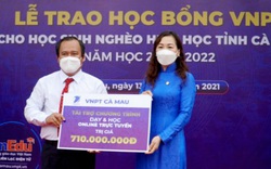 VNPT Cà Mau tặng học bổng hơn 1,2 tỷ đồng 