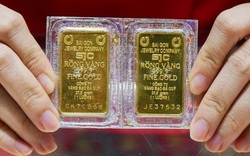 Giá vàng hôm nay 19/9: Vàng thế giới đổ đèo, thấp hơn vàng trong nước gần 8 triệu đồng/lượng