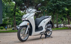 Cận cảnh Honda SH 350i cao cấp mới: Mê mẩn người dùng Việt