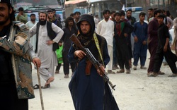 Cựu binh Anh bị Taliban bắt giữ khi cố sơ tán 400 người Afghanistan