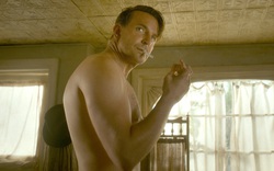 Có gì trong phim mới của Bradley Cooper ngoài cảnh khỏa thân trần trụi?