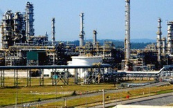 Thiếu tiền, nhà máy lọc dầu lớn nhất Việt Nam có nguy cơ ngừng hoạt động