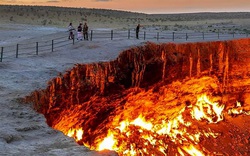 'Cổng địa ngục' rực cháy suốt 50 năm qua đã đến ngày tàn?