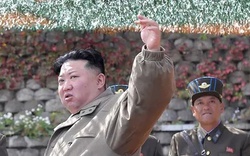 Triều Tiên công bố hình ảnh ông Kim trong vụ phóng tên lửa mới nhất