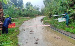Quảng Nam: Sạt lở nghiêm trọng khiến 450 hộ dân miền núi bị chia cắt