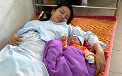 TT-Huế: CSGT kịp thời đưa sản phụ vượt lũ lớn sinh con an toàn