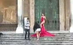 Italia: Nữ du khách chụp ảnh bán khỏa thân trước nhà thờ bị phạt 30.000 Euro