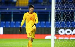 SỐC: Thủ môn U23 Việt Nam bị đánh ở sân Nam Định